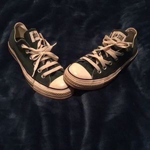 Converse All ⭐️ Star Chuck Taylors Dark Green